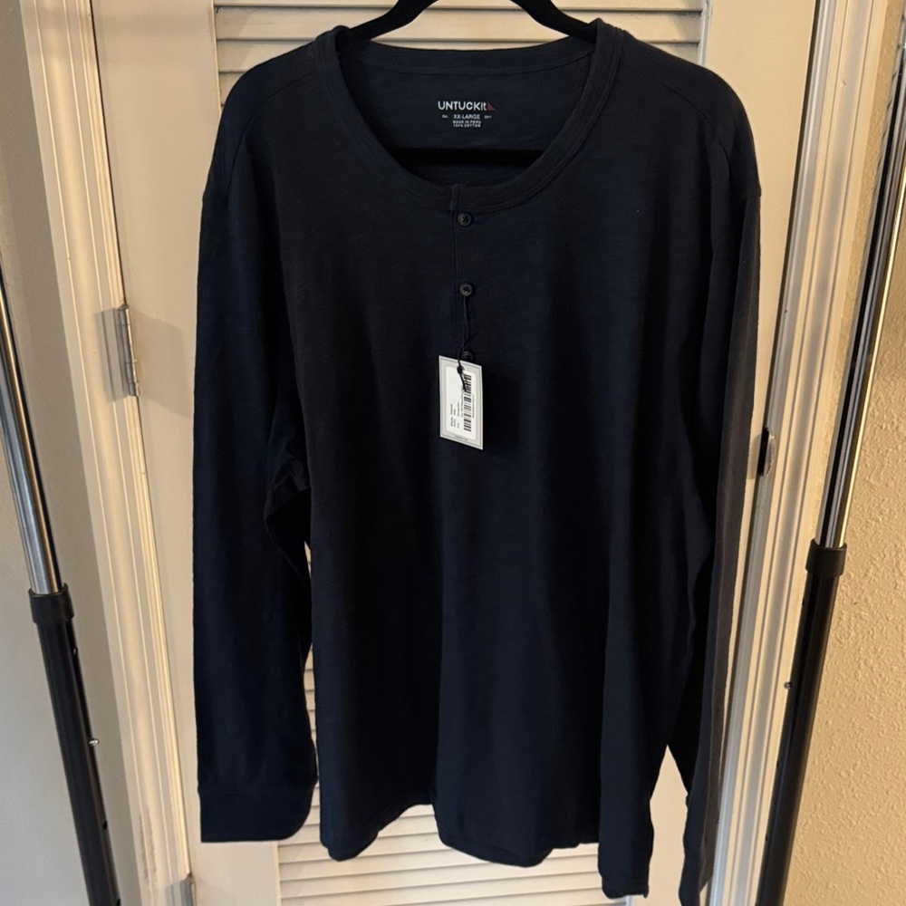 UNTUCKit Men's Navy Long Sleeve Shirt